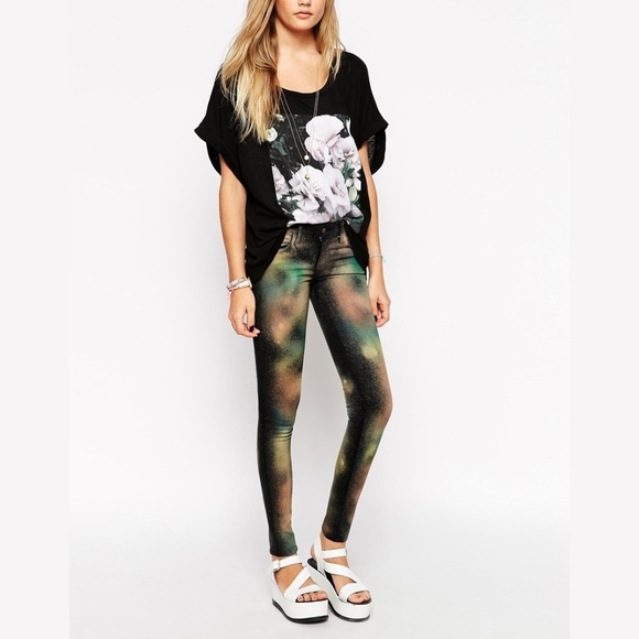 WILDFOX MARIANNE Celestial Galaxy SKINNY JEANS - Picture 6 of 11